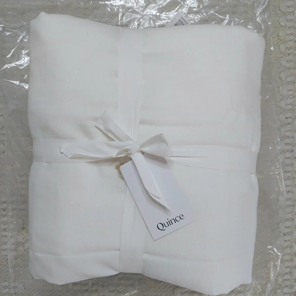 NWT! Quince Linen & Bamboo White Duvet Cover! King/ Cal King (14)_7